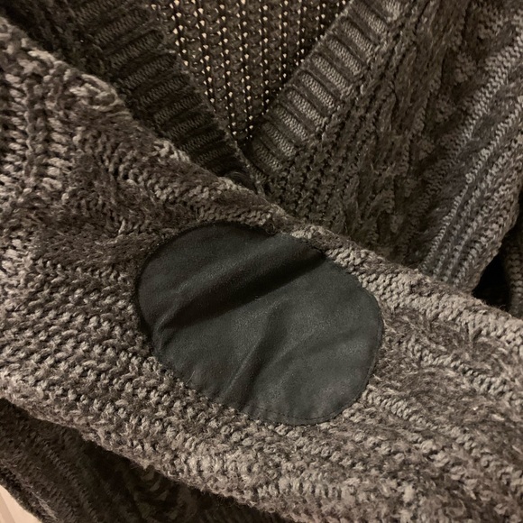 Olive + Oak Cardigan - Picture 3 of 3